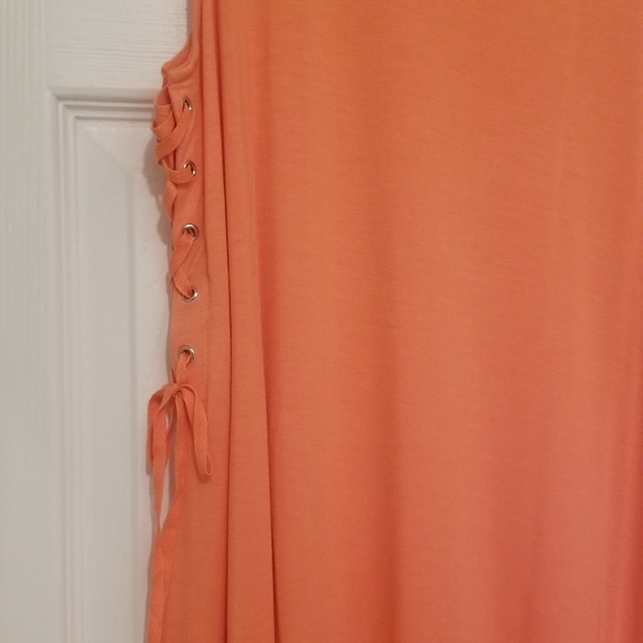 Stylish peach colored mini dress- lace up on sides - Picture 2 of 3